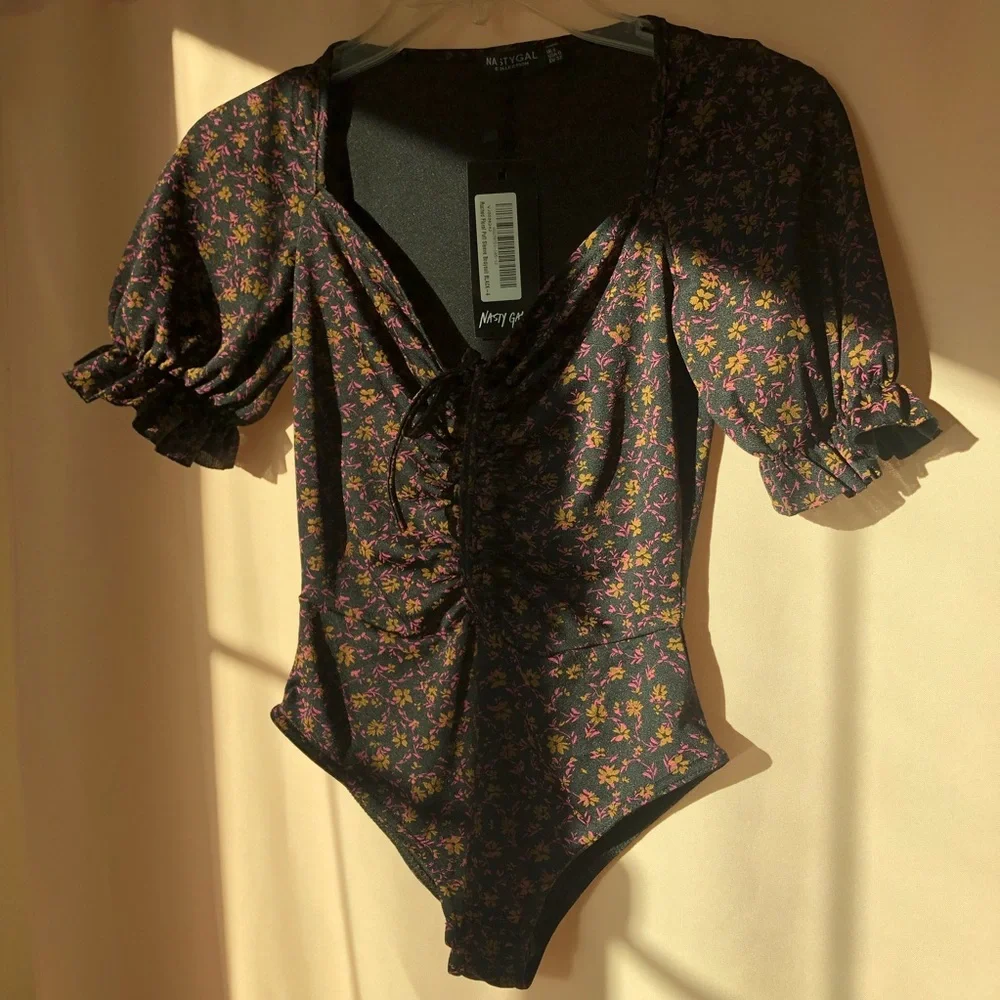 Nasty Gal Floral Bodysuit - Picture 5 of 6